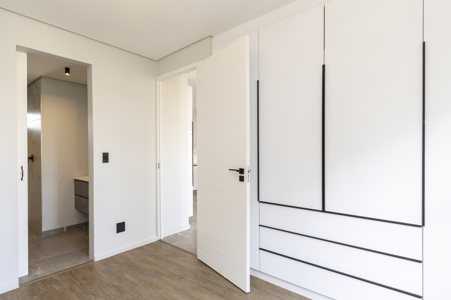 2 Bedroom Property for Sale in Somerset Lakes Western Cape